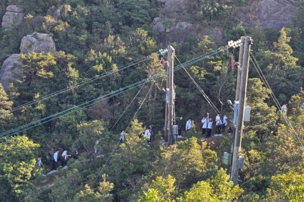 同學們努力前進